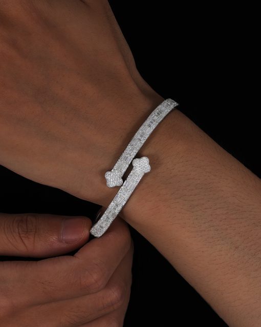 CLOVER BANGLE - Image 2