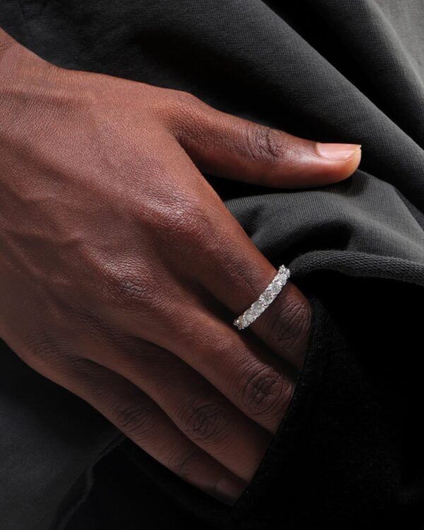 SINGLE-ROW ETERNITY RING - Image 6